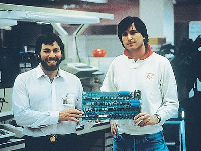ʷٷ򡤆̲˹(Steve Jobs)ʷٷƝ၆(Steve Wozniak)